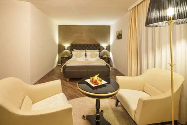 Business Hotel First Feusisberg Bagian luar foto